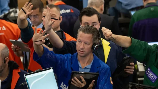 早盘：标普指数基本持平 纳指小幅上扬