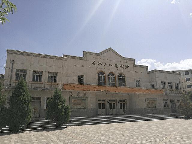  石油之都玉门：昔日荣光如何消逝；老君庙油井后，又见戈壁新生。 文化旅游 石油之都玉门：昔日荣光如何消逝；老君庙油井后，又见戈壁新生。 文化旅游