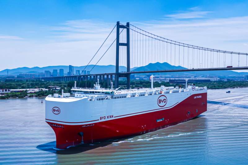  2026两会车企建言，自动驾驶加速跃升；出海路径清晰，低空经济蓄势待发。 IT技术 2026两会车企建言，自动驾驶加速跃升；出海路径清晰，低空经济蓄势待发。 IT技术