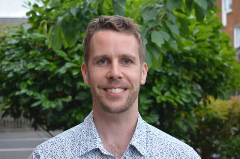  英国学者新书探讨，AI伴侣正悄然改变亲密联结；对孤独人群而言，它或许带来意外慰藉。 IT技术 英国学者新书探讨，AI伴侣正悄然改变亲密联结；对孤独人群而言，它或许带来意外慰藉。 IT技术