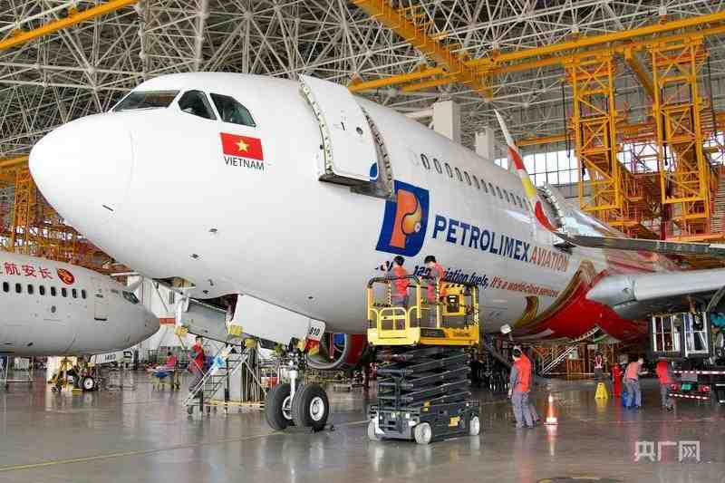  自贸港封关启新程，琼岛活力迸发；园区产业聚势能，开放大门越开越大。 新闻 自贸港封关启新程，琼岛活力迸发；园区产业聚势能，开放大门越开越大。 新闻