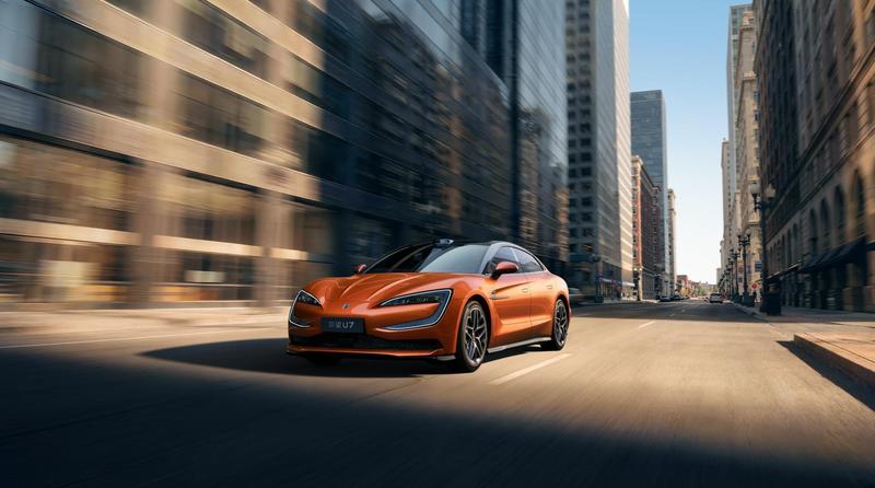  仰望旗舰矩阵焕新升级；第二代刀片电池闪充加持，高端出行迎来新篇章。 汽车科技