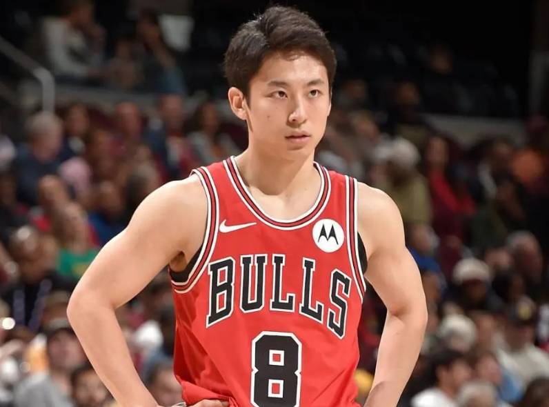  中国男篮客场逆转日本；八村垒河村勇辉或缺席七月世预赛；主场双杀前景显著提升。 体育新闻 中国男篮客场逆转日本；八村垒河村勇辉或缺席七月世预赛；主场双杀前景显著提升。 体育新闻