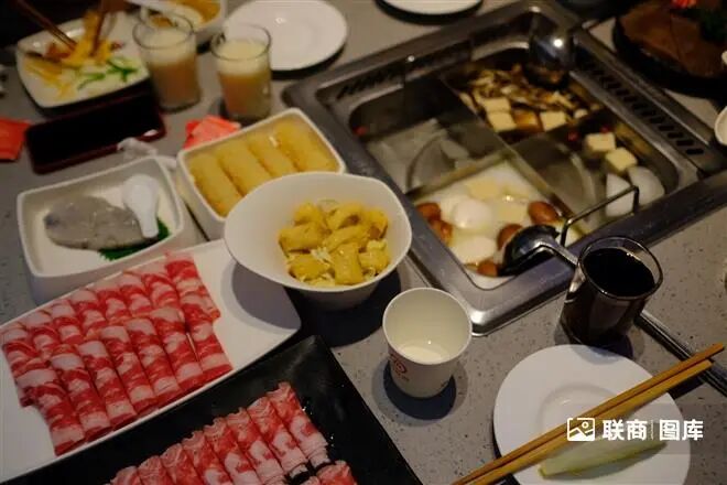  利润缩水背后的焦虑与希望：海底捞的主动转型策略 股票财经 利润缩水背后的焦虑与希望：海底捞的主动转型策略 股票财经