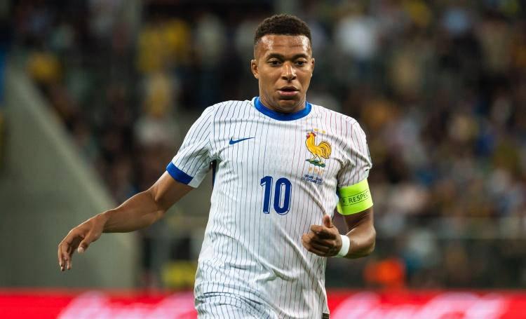  绿茵场上的战术博弈：巴西队为何在顶级对决中折戟沉沙？ 体育新闻