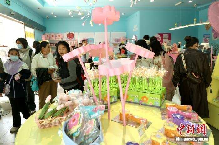 技术视角下的假日消费裂变：数据重构出行与体验的底层逻辑 新闻