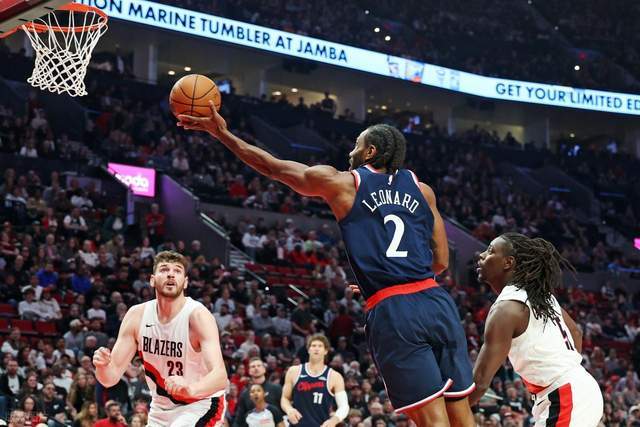  战术复盘：快船落后20分的攻防博弈与逆转逻辑深度解析 体育新闻