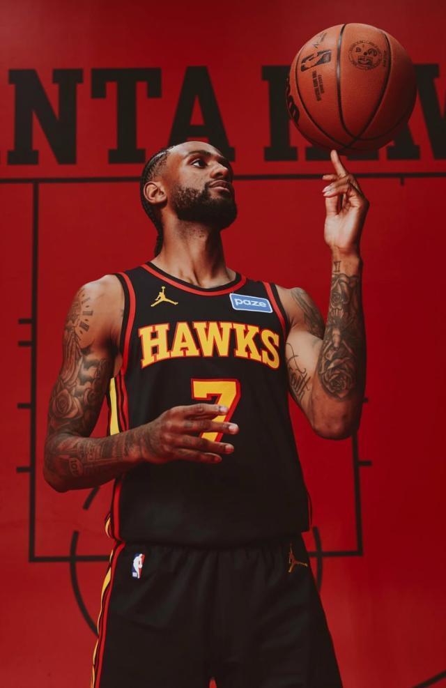 雷霆核心蝉联MVP的深层逻辑：效率革命与胜利方程 体育新闻